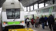VR:n junia Rautatieasemalla Helsingissä elokuussa 2015.