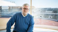 Harri Syväsalmi poseeraa kameralle. 