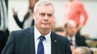 SDP:n puheenjohtaja Antti Rinne eduskunnassa 5. huhtikuuta.