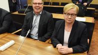Jari Aarnio ja asianajaja Riitta Leppiniemi.