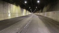 Vastapäällystetty, tyhjä tunneli.