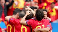 Espanja juhli Gerard Piquen voittomaalia.