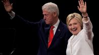 Hillary ja Bill Clinton pyrkivät jälleen takaisin Valkoiseen taloon.