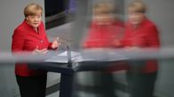 Merkel puhujapöntössä.
