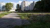Joukkotappelu puhkesi turvapaikanhakijoiden asuinpaikan edustalla. 