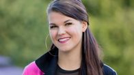 Saara Aalto X Factor -talon pihalla.