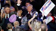 Trump kannattajiensa keskuudessa.