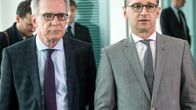 Sisäministeri Thomas de Maizière ja oikeusministeri Heiko Maas Berliinissä keväällä 2016.