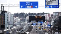 Autoliikennettä Kehä I:llä Helsingissä 16. tammikuuta 2017.