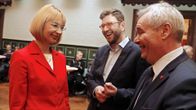 Tytti Tuppurainen, Timo Harakka  ja Antti Rinne SDP:n puheenjohtajaehdokkaiden yhteiskeskustelussa Tampereen Työväentalolla 