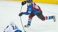 Mikko Rantanen laukoo Montrealia vastaan.