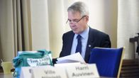 Pekka Haavisto viimeisteli puhettaan, jonka hän piti vihreiden puoluevaltuuskunnan kokouksessa Lohjalla sunnuntaina 12. helmikuuta.
