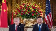 Yhdysvaltain presidentti Donald Trump ja Kiinan presidentti Xi Jinping. 