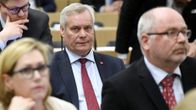 keskustelua eduskunnassa.