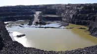 Terrafamen kaivoksen pohjoinen louhos keväällä.