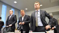 Pekka Perä oikeussalissa.