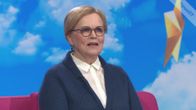 Katri Helena kertoo miten pikkupiru istahti välillä olalle keikkamatkoilla 