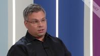Kirjailija ja opettaja Tommi Kinnunen: "Opettajana miettii, osaako olla tukena kaikille luokassa istuville" 
