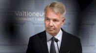 Ylen erikoislähetys hallituksen tiedotustilaisuudesta, jossa kerrotaan Suomen Afganistan-operaatiosta