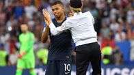 Pussy Riot ja Mbappe.