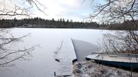 Jäätyvää Hietajärveä.