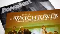 Jehovantodistajien julkaisuja.
