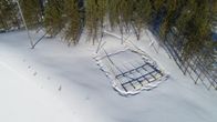 Kesäkuussa Paltamontie varteen noussut pessimistien mainoskyltti on saanut tarpeekseen ja kaatunut.