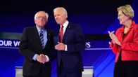 Senaattori Bernie Sanders (vas.), entinen varapresidentti Joe Biden, sekä senaattori Elizabeth Warren mittelivät ehdokkuudesta Houstonissa Texasissa 12. syyskuuta. 