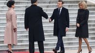 Xi Jinping ja Emmanuel Macron tapasivat Pekingissä keskiviikkona. Mukana tapaamisessa olivat presidenttien vaimot Peng Liyuan (vas.) sekä Brigitte Macron.