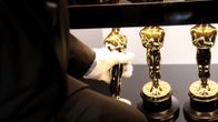 Oscar-patsaita Oscar-gaalan takahuoneessa.