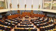 Eduskunta poikkeuksellisesti järjestäytynyt virkamiesaitioon ja ministeriaitoon koronaviruksen takia.