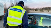 Poliisin tarkastuspiste valtatiellä 4 Orimattilan liittymän kohdalla.