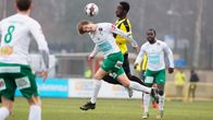 Hongan Demba Savage ja IFK Mariehamnin Riku Sjöroos Veikkausliigan ottelussa marraskuussa 2019