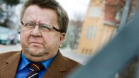  Kuvassa on toimittaja Pekka Hyvärinen.