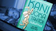 Kani joka tahtoi nukahtaa kirja ja unta yrittävä lapsi.