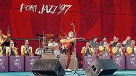Brian Setzer Orchestra Kirjurinluodossa