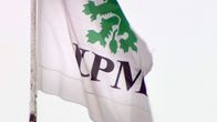 UPM:n logo lipussa.