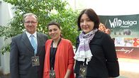 Kainuun Edun Tuomo Tahvanainen ja Euroopan Komission edustajat Francesca Tudini ja Girma Anuskeviciute