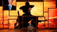 Clint Eastwood puhumassa republikaanien puoluekokouksessa.
