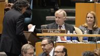 Foreign Minister Erkki Tuomioja casts his ballot.