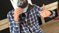 Cannesin 2013 elokuvajuhlilla julkkikset maiden osastoilla kiertele. Paitsi Leonardo di Caprio, joka päätyi lehden kannessa suomalaisen työntekijän kanssa lauteille.
