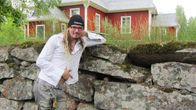 Apocalyptica-yhtyeen Perttu Kivilaakso Iitin Musiikkijuhlilla 