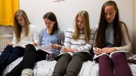 Laura Vattula, Kaisa Pulkkanen, Eeva Klemetti ja Roosa Siekkinen