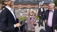 Pääministeri Alexander Stubb (vas), sisäministeri Päivi Räsänen ja valtiovarainministeri Antti Rinne Lonnan saarella Helsingissä perjantaina 22. elokuuta.