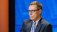 Pääministeri Alexander Stubb Ylen puheenjohtajatentissä.