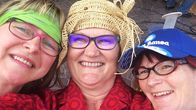 Väylän vaimot vasemmalta: Kirsti Hanhirova, Elina Sirkkala ja Jaana Piippola-Kuusijärvi.