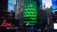 Kasvu Openin värit New Yorkin Times Squarella.