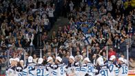 Nuoret Leijonat ja yleisö.