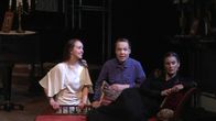 Tsehovin näytelmän kolmea sisarta esittävät Malla Ylijurva (Irina), Helka Periaho (Olga) ja Eeva Hautala (Maša).