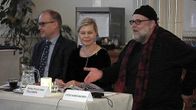 Päätoimittaja Pekka Mervola sekä kriitikot Siskotuulikki Toijonen ja Otso Kantokorpi avasivat keskustelusarjan kritiikin tilasta.